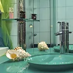 Ria ゲストハウス 3*